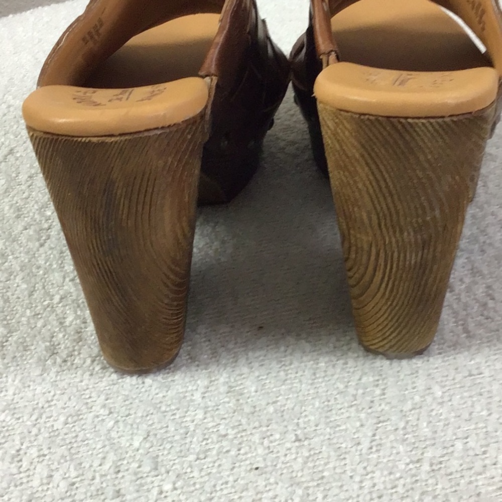 Cork Ease | Women’s Charissa Platform Sandal Wet Sand Brown Leather | - Picture 6 of 9